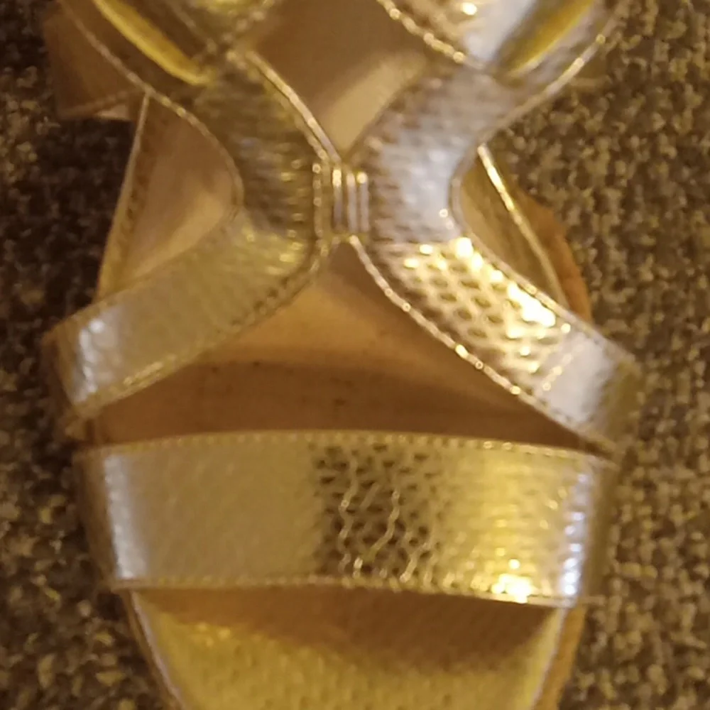 Michael kors gold faux animal skin  espiradilles sandals size 9